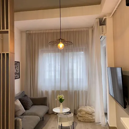 Radiant Center Apartmant Διαμέρισμα *