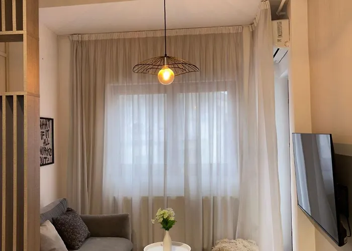 Radiant Center Apartmant Διαμέρισμα *